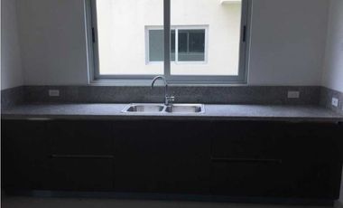 Se vende casa en Altos de Parque