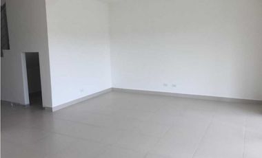 Se vende casa en Altos de Parque