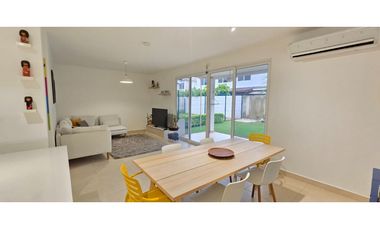 Casa Amoblada en Alquiler en P.H Bosques del Pacífico, Panamá Pacífico