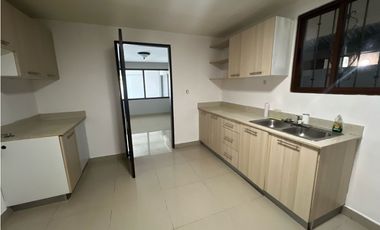 VENTA CASA 2 PISOS EN PH GREEN VILLAGE TRANSISTMICA