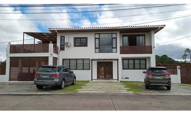 CLUB DE GOLF / BRISAS DEL GOLF / 854M / 4 HABITACION / DOS NIVELES JC