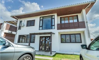 CLUB DE GOLF / BRISAS DEL GOLF / 854M / 4 HABITACION / DOS NIVELES JC