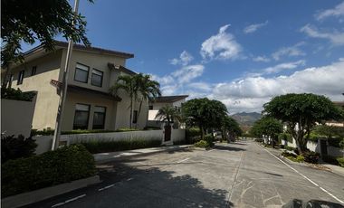 PANAMA PACIFICO / NATIVA HOWARD / 260M / 3 HABITACIONES / 2 NIVELES