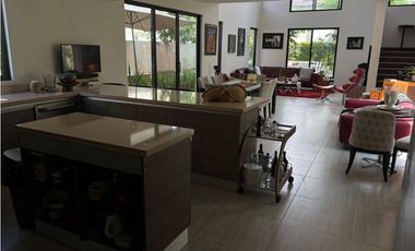 PANAMA PACIFICO / NATIVA HOWARD / 260M / 3 HABITACIONES / 2 NIVELES