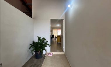 LA CHORRERA / ARBOLEDAS / ALAMOS / 250M / 3 HABITACION / AMOBLADO JC