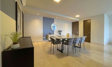 Venta de Apartamento Amoblado Costa del Este PH THE REGENT