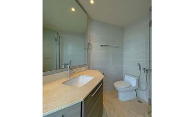 Venta de Apartamento Amoblado Costa del Este PH THE REGENT