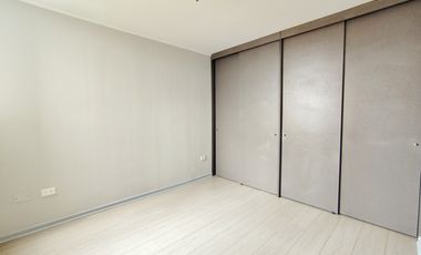 Av. Los Pajaritos 46 (1 Est ) [3471-6]