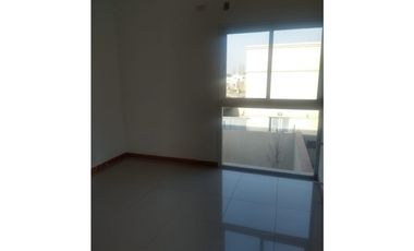 Alquiler Duplex 2 dormitorios complejo privado Guariento Villa Nueva