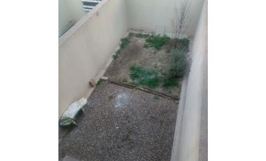 Alquiler Duplex 2 dormitorios complejo privado Guariento Villa Nueva