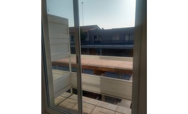 Alquiler Duplex 2 dormitorios complejo privado Guariento Villa Nueva