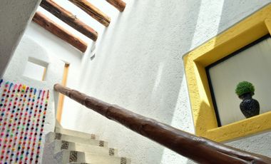 Casa con amplio jardín, alberca con jacuzzi, terrazas con hermosa vista en Fracc. Hacienda San Gaspar Jiutepec Morelos