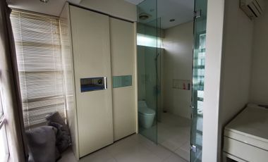 Sewa Rumah Pakuwon Indah Full Furnished Depan Pakuwon Mall Bagus