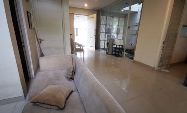 Sewa Rumah Pakuwon Indah Full Furnished Depan Pakuwon Mall Bagus