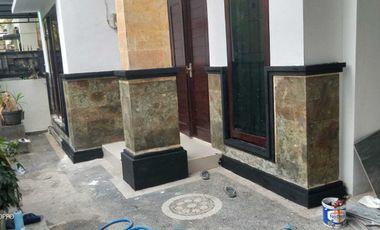 Rumah di Daun Peken Tabanan Kota