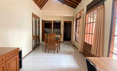 DIJUAL MURAH RUMAH CIGADUNG DAGO KOMPLEKS UNPAD TUBAGUS ISMAIL