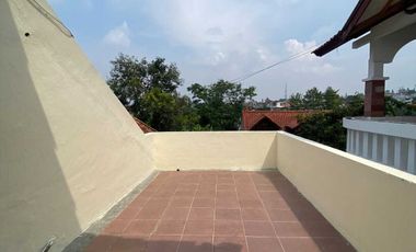 DIJUAL MURAH RUMAH CIGADUNG DAGO KOMPLEKS UNPAD TUBAGUS ISMAIL