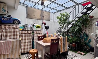 Rumah dalam Townhouse 7 Unit Cinere 3 Menit ke Pintu Tol Andara