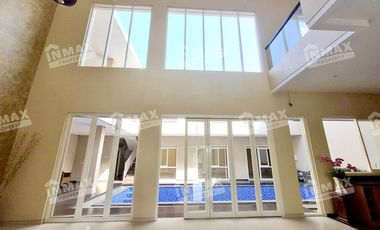 RUMAH MEWAH VILLA PUNCAK.TIDAR,ADA KOLAM RENANG,ROW.JALAN LEBAR