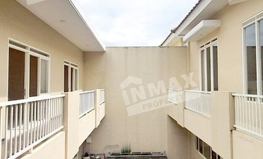 RUMAH MEWAH VILLA PUNCAK.TIDAR,ADA KOLAM RENANG,ROW.JALAN LEBAR