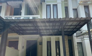 Rumah SHM 2 Lt Hadap Utara 10 menit ke Plasa Cibubur Siap KPR J-35902