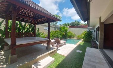 Disewakan 1 Unit Villa Modern 2 dan 3 BR  Fully Furnished di Pecatu