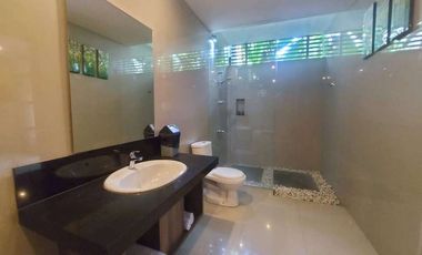 Disewakan 1 Unit Villa Modern 2 dan 3 BR  Fully Furnished di Pecatu