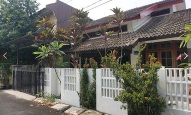 disewakan rumah nyaman dalam komplek dekat kampus stan