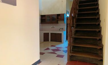 Rumah di Kompleks perumahan sandik Lombok Barat