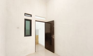 Rumah Hadap Selatan 14 Mnt ke Summarecon Mall Bekasi Siap KPR J-36343