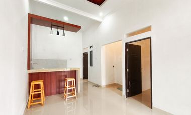 Rumah Hadap Selatan 14 Mnt ke Summarecon Mall Bekasi Siap KPR J-36343