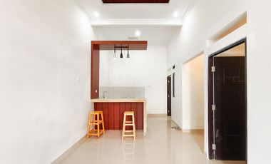 Rumah Hadap Selatan 14 Mnt ke Summarecon Mall Bekasi Siap KPR J-36343