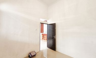 Rumah Hadap Selatan 14 Mnt ke Summarecon Mall Bekasi Siap KPR J-36343