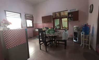 Dijual rumah di jl Utama/ Hangtuah Kel Rejosari P.baru