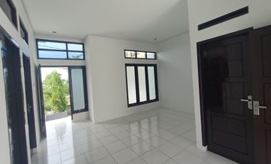 dijual rumah siap huni