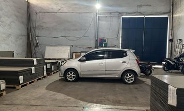 Dijual cepat Gudang di Jl. Husein Sastranegara Jurumudi Tangerang