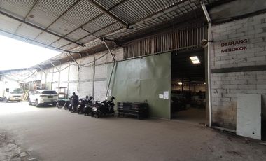Dijual gudang di komplek pergudangan Jl.Yos Sudarso Jurumudi Tangerang