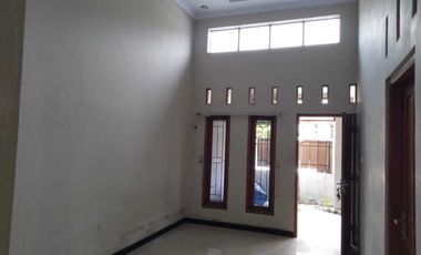 Di Jual Rumah di Kadipiro Banjarsari Solo di dkt SMP 18 Surakarta