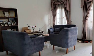 Dijual rumah tanah luas di Komplek Arcamanik Endah Kota Bandung