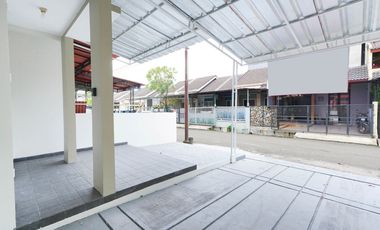 Rumah SHM Siap Huni 5 Mnt ke Paradise Walk Serpong Baru Renov J-22857