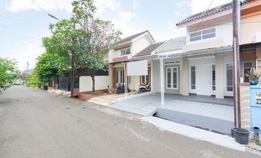 Rumah SHM Siap Huni 5 Mnt ke Paradise Walk Serpong Baru Renov J-22857