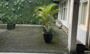 Rumah bagus siap huni cocok untuk usaha SHM di Jl Teuku Umar, Bandung