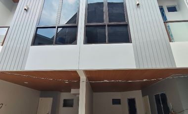 Di jual rumah siap huni di percetakan negara jakarta pusat