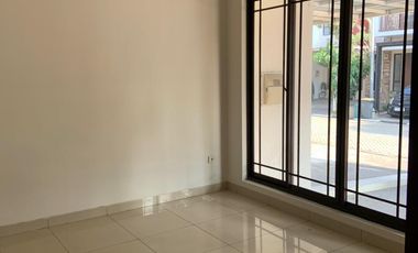 Disewakan Rumah Bagus Cluster Asia di Green Lake City