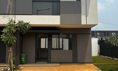 Rumah Siap Huni Lokasi Strategis di Park Serpong