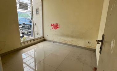DISEWAKAN CEPAT RUMAH GOLF LAKE DI CENGKARENG