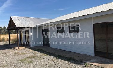 Casa en Arriendo en Casa 260m2 de 4D-4B en Parcela de 2.500m2