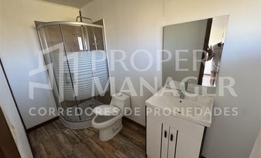 Casa en Arriendo en Casa 260m2 de 4D-4B en Parcela de 2.500m2