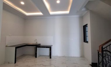 PROMO NEW TOWNHOUSE LOKASI PREMIUM JAGAKARSA