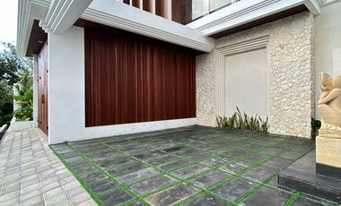 Luxury Villa With Ocean View In Nusa Dua Bali